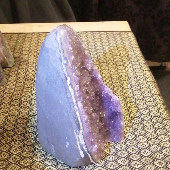 Gorgeous AMETHYST CATHEDRAL ✨3.4lbs with amazing banding and colouring! Video! - Picture 7 of 17